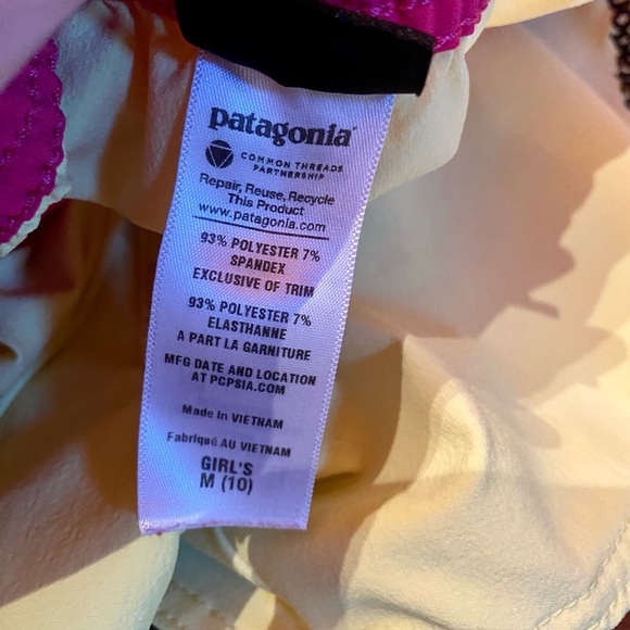 ✨Girls PATAGONIA Board Shorts - Bright Yellow✨ - Picture 7 of 8